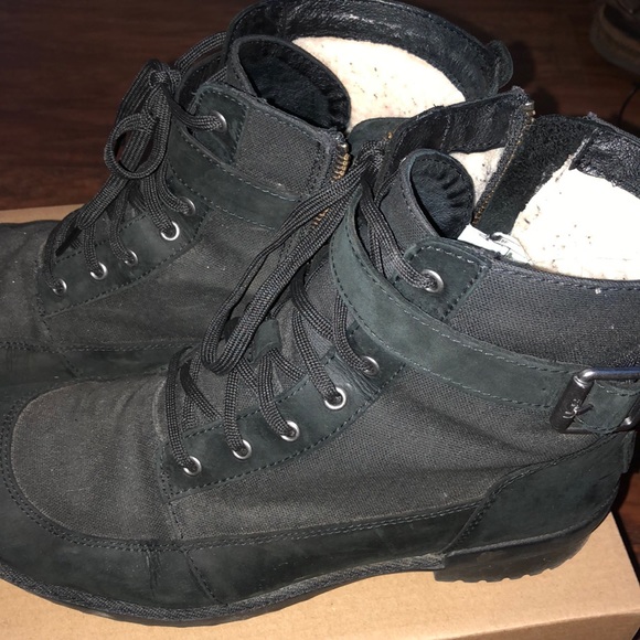 ugg tulane boot black